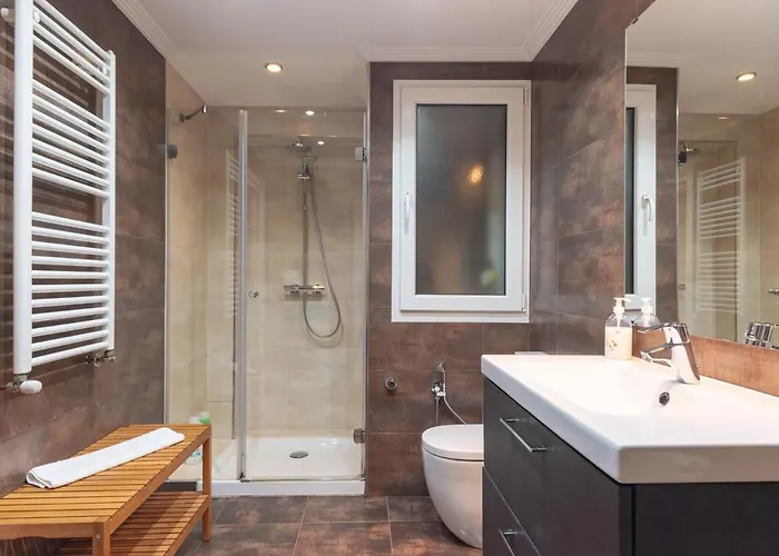 Sarriko - Deusto By Aston Bilbao